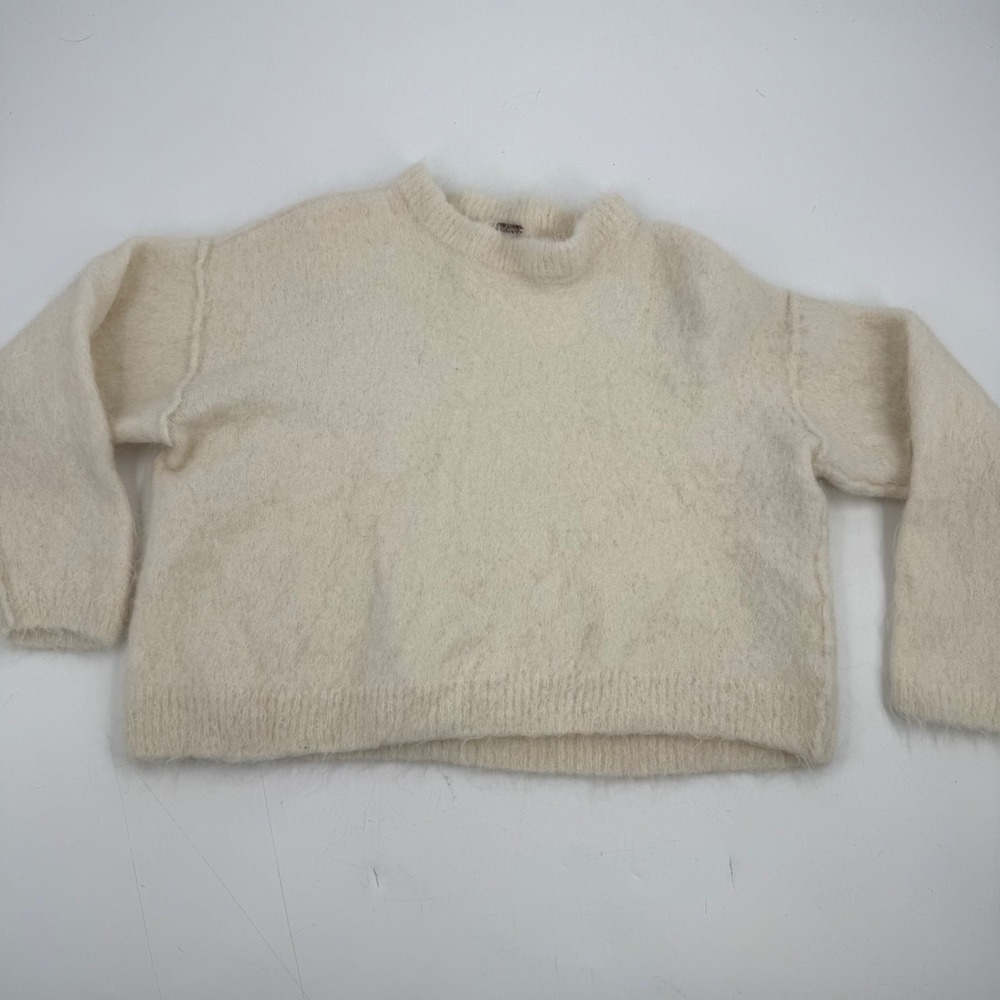 Free People Cream Alpaca Blend Fuzzy Oversized Cropped Sweater Size Small
